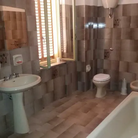 Bed & Breakfast Oliveto Longo
