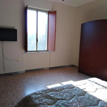 Panzió Oliveto Longo *